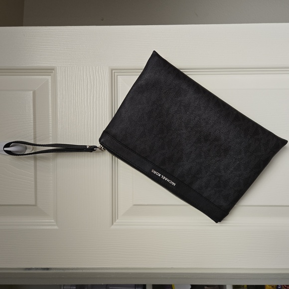 MICHAEL KORS Clutch - Picture 1 of 5